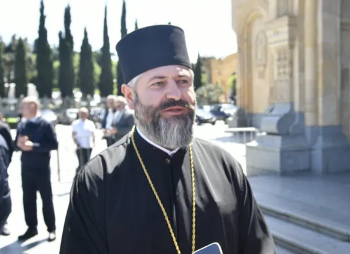 “ღირებულებების ცვეთა მოხდა თანამედროვე სამყაროში განზრახ, თუ პრობლემების გამო, ეკლესიამ ოჯახის გაგების, გააზრების არსის თამასა მაღლა ასწია – მადლობა ღმერთს, რომ ამაში ჩაერთო სახელმწიფოც” – დეკანოზი იაკობ მახნიაშვილი