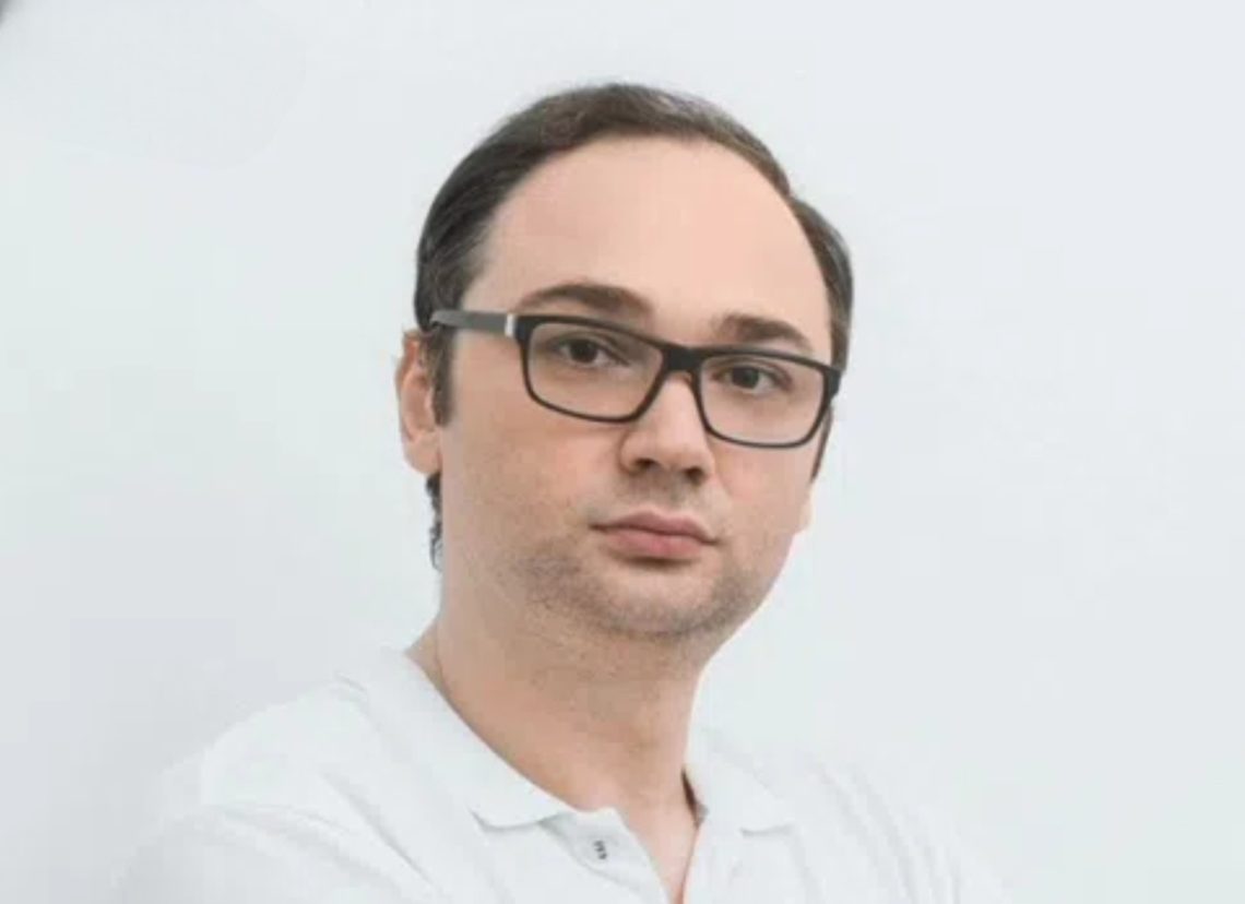 “შოკიდან ვერ გამოვსულვარ, ძალიან განვიცდი, წარმოუდგენელი ტრაგედიაა” – გარდაიცვალა ცნობილი ექიმი არჩილ ბიგვავა