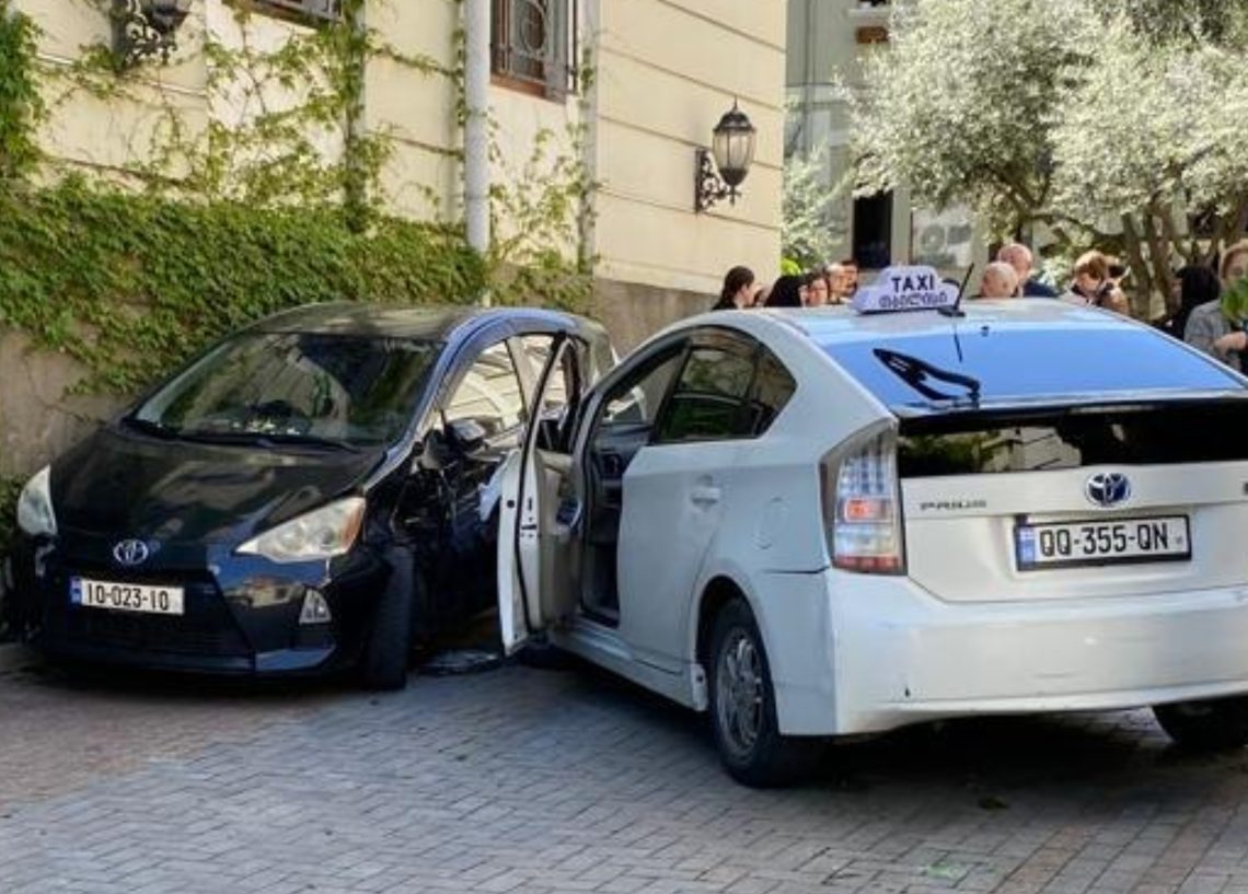 ცნობილია, ვინ არის მძღოლი, რომელიც საპატრიარქოს ეზოში შევარდა