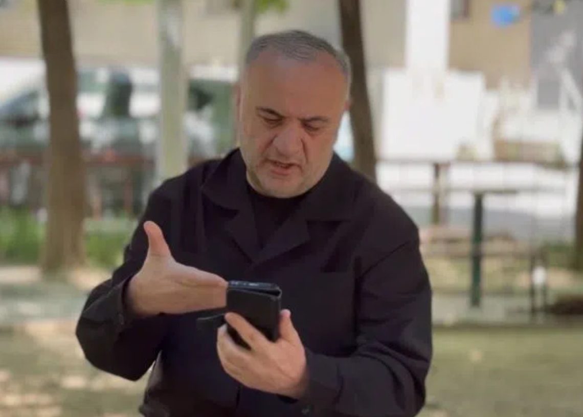 “6 000 ლარს ვუგზავნიდი ჩემს შვილს და ცოცხალი ვეღარ ვნახე” – რა წერია შეტყობინებებში, რომელიც გარდაცვლილი 22 წლის ბიჭის ბაბუამ მიიღო