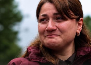 “ეს გოგო, თამარ კოხოძე, რომელიც არის ორსულად, მთელი მარშის და აქციის განმავლობაში ასე ტიროდა, დასტიროდა შვილის ბედს, რომელსაც დიუშენი აქვს და რომლისთვისაც ჩვენი ქვეყანა არ იმეტებს წამალს” – ლია ტაბატაძე