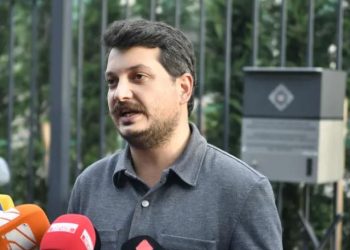 “პაპუნა ლოცულაშვილზე 10-მდე პირი ძალადობდა, 6 პოლიციელის დაკავება არაა საკმარისი – გამოძიება წამების მუხლით უნდა დაიწყოს” – პოლიციელების მიერ ნაცემი კაცის ადვოკატი