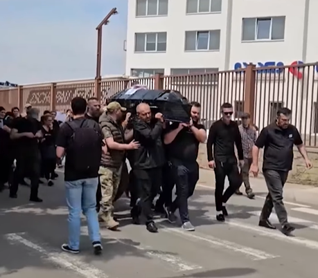 უკრაინაში დაღუპული ქართველი მებრძოლი, ნიკა მაჭარაშვილი საქართველოში ჩამოასვენეს