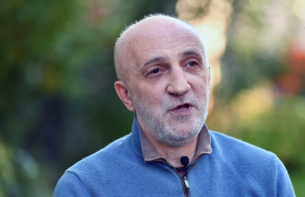 “ხელისუფლების მხარდამჭერებს ვურჩევ…” – რას წერს გია ხუხაშვილი?