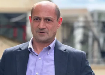 “ბრალი აღიარა – ჩვენების დეტალებზე ვერ ვისაუბრებ, თუმცა ვინმე სხვა პირი, ვინც რაიმე დაავალა, არ უხსენებია, პირველად გუშინ გამოიკითხა” – დაკავებული სპეცრაზმელის ადვოკატი