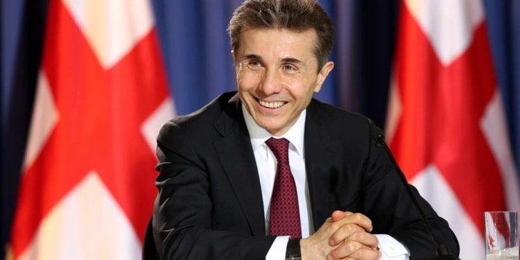 “ვის ამზადებს კრემლი “ბიძინა 2-ის” კანდიდატად?” – არმაზ ახვლედიანის მოსაზრება
