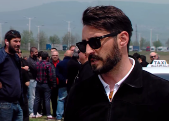 “ქალაქში მოუწესრიგებელია პარკირების სისტემა, ჯარიმები კი შეუძლებელს ხდის გზაზე მოძრაობას” – ტაქსის მძღოლების პროტესტი
