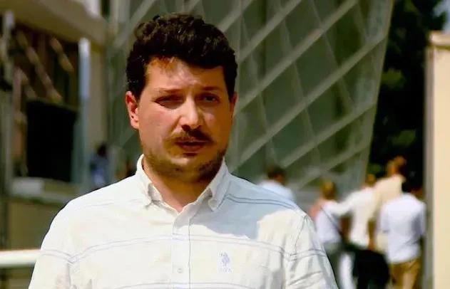 “თავის ძლიერი ტკივილები ჰქონდა და სახლში წაუვიდა გული” – რას ჰყვება გორში, პოლიციელების მიერ ნაცემი მამაკაცის ადვოკატი