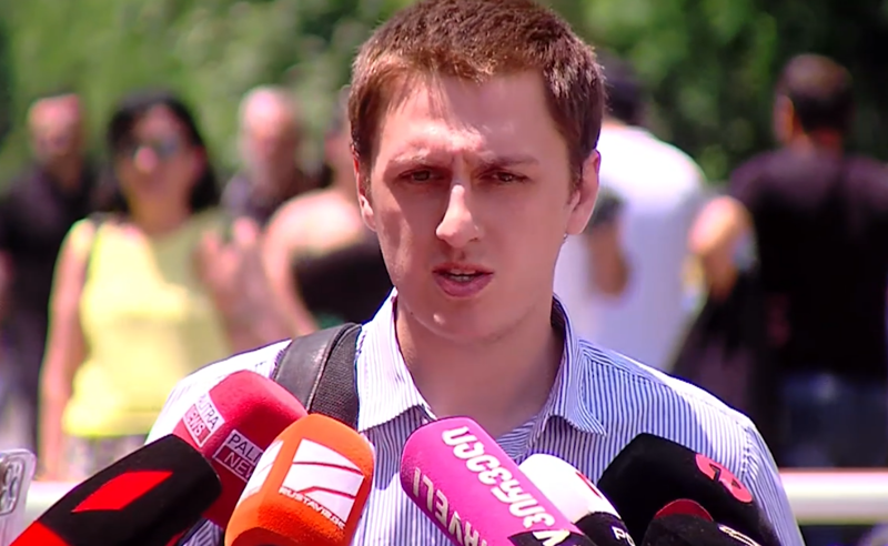 “მე დავიკავებ იმ ადგილს, რომელიც მამაჩემს ეკავა” – 4 ოქტომბრის საქმეზე დაკავებული კახაბერ მჟავანაძის შვილი