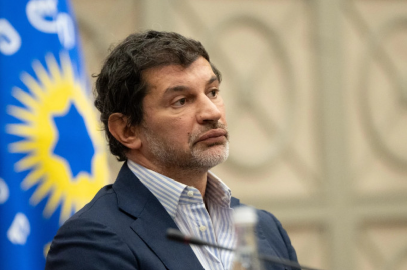 “მათ ქვეყნის ინტერესებთან არანაირი თანხვედრა არ აქვთ, ისინი პირდაპირ უცხო ქვეყნის და კონკრეტული ადამიანების გავლენების გამტარებლები არიან”- კალაძე