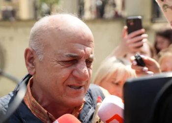 “თავისუფლება ყველაფრად ღირს – მინდა, ბიჭებს ვუთხრა, ვინც იქ არიან: გამოვედი ციხიდან მეორე ციხეში, მადლობა, რომ ეს გადაწყვეტილება მიიღეთ, უბრალოდ მე ცოტა მოხუცი ვარ და ვერ გავუძელი” – საპროცესო შეთანხმებით გათავისუფლებული ალექსანდრე გოგოლაძე