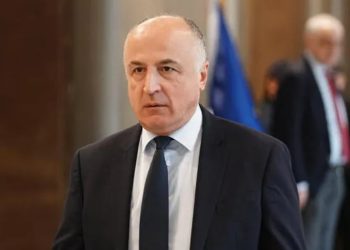 “სხდომა შეგნებულად არის დახურული, რომ საზოგადოებამ ვერ მოისმინოს საოცარი აბსურდი, რომელსაც ვესწრებით” – ბადრი ჯაფარიძე