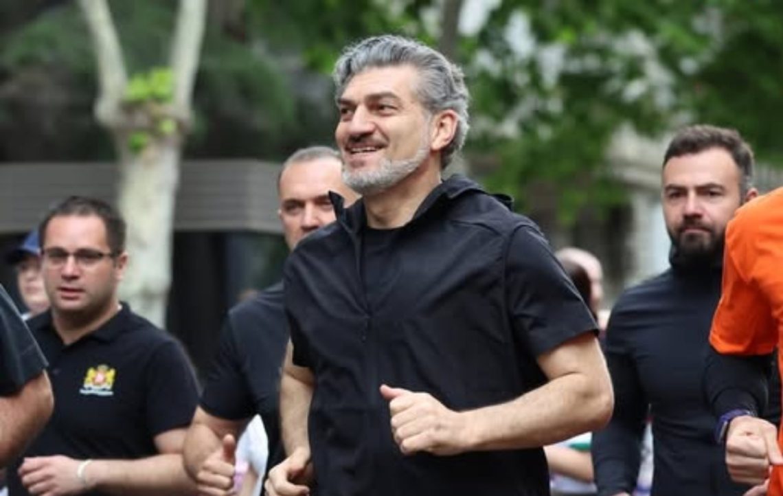“ჯანმრთელი ადამიანი მოტივირებულია უფრო თავის საქმეში… ჩვენ დაწყებული გვაქვს ეს პროცესი, რომ რაც შეიძლება მეტი ადამიანი იყოს ჩართული და დაკავებული ჯანსაღი ცხოვრებით” – მიხეილ ყაველაშვილი