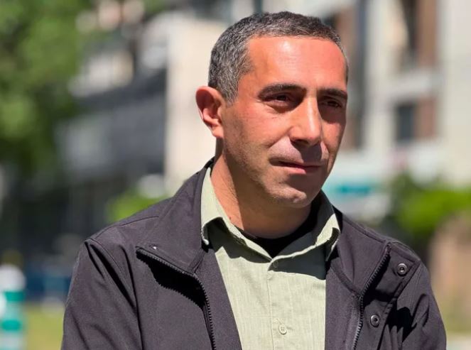 “გულბაათ რცხილაძე ტყუილ-უბრალოდ არის დაკავებული – მას გამოძიებასთან არ უთანამშრომლია და არც ჩვენება მიუცია, ბრალს არ აღიარებს” – ადვოკატი