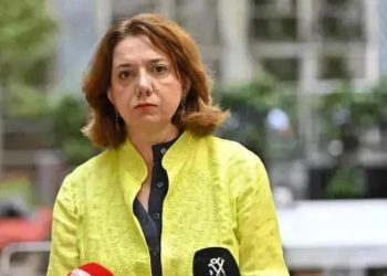 “განსაკუთრებით მაინტერესებს მაკა ბოჭორიშვილის და თეა ახვლედიანის აზრი, რომლებიც მეგობრობდნენ მასთან: ღამე როგორ გძინავთ?” – სალომე სამადაშვილი ხოშტარიაზე