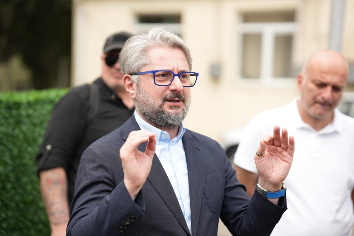 შსს-ს ახალი სამმართველოს საჩივრის საფუძველზე, ნიკა გვარამიას შეურაცხყოფის ფაქტზე, მოქალაქეს 2000-ლარიანი ჯარიმა დაეკისრა