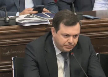 “ბოლო წლებში არაერთი სისტემური ძალადობა ვნახეთ მოქალაქეებზე, თუმცა მხოლოდ 5 პირია დაკავებული – რაც შეეხება გორში მომხდარს, მიგაჩნიათ, რომ ეს მცირე გადაცდომაა, თუ სისტემური ძალადობის გამოძახილი?” – გიგა ფარულავა გიორგი გვარაკიძეს