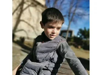 როგორია კვადროციკლით მომხდარი უბედური შემთხვევისას დაშავებული 8 წლის ბავშვის მდგომარეობა?