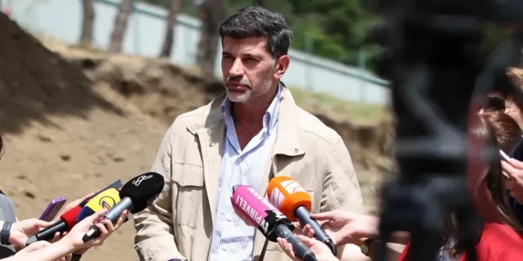 “ვანდალიზმი იყო და თხოვნაა, შეეშვათ მანიპულაციებს” – კახა კალაძე პარკში ბავშვის დაშავებაზე