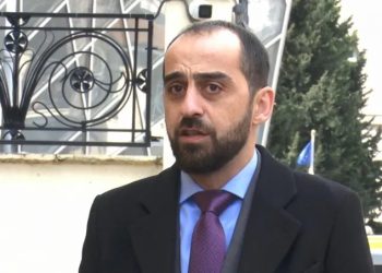 “პირველი ინსტანციის განაჩენი უკანონოა და უნდა გაუქმდეს – თუ პროკურატურა გამოხატავს მზაობას, რომ გაუფორმდეს საპროცესო შეთანხმება, განვიხილავთ, გააჩნია, რა პირობებით იქნება შემოთავაზებული” – რომეო მიქაუტაძის ადვოკატი
