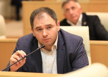 “რა პრემიერ-მინისტრსა და პრეზიდენტზეა საუბარი, როცა „ნაციონალურ მოძრაობაში“ ისეთი დაპირისპირება აქვთ, რომ ერთმანეთს დასანახად ვერ იტანენ”-ნიკოლოზ სამხარაძე