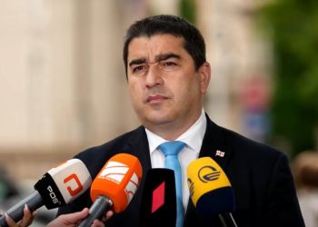 “სააკაშვილი არის ადამიანი, რომელმაც ქართული პასპორტი სხვა ქვეყნის პასპორტზე გაცვალა” – რას ამბობს შალვა პაპუაშვილი