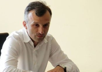მედია: აჭარის კულტურის მინისტრის მოადგილეს თავს დაესხნენ