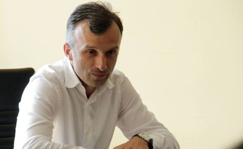 მედია: აჭარის კულტურის მინისტრის მოადგილეს თავს დაესხნენ