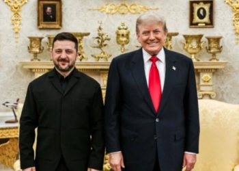დონალდ ტრამპი ზელენსკისთან შეხვედრის შესახებ განცხადებას ავრცელებს