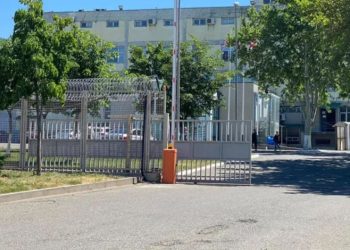 ვერაზე მომხდარ მკვლელობასა და დაჭრაში ბრალდებული ნიკა კაპანაძე კლინიკიდან პენიტენციურ დაწესებულებაში გადაიყვანეს