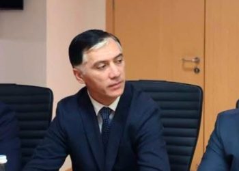 დააწინაურეს პოლიციის მაღალჩინოსანი, რომელსაც ცოლი სასტიკ ძალადობაში ამხელს