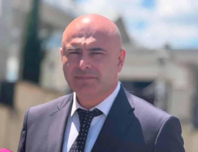 “შეუძლებელია, თეორიული ბრალდებით სასამართლომ გამამტყუნებელი გადაწყვეტილება მიიღოს” – რას ამბობს ელისაშვილის ადვოკატი