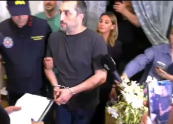 გიორგი ახობაძე პოლიციამ სახლში დააკავა