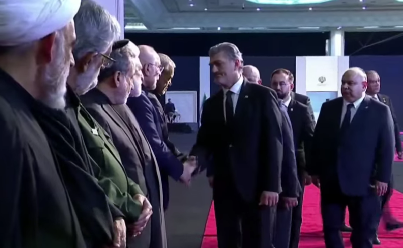მიხეილ ყაველაშვილი აიათოლა ალი ხამენეის დაკრძალვის ცერემონიაზე მივიდა