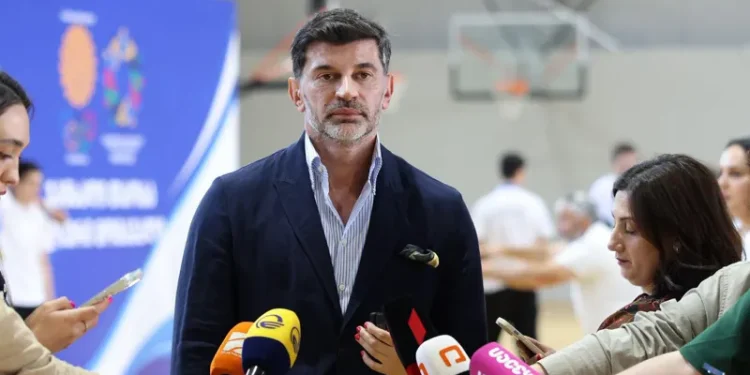 “შეურაცხყოფის ენის პრობლემა დასარეგულირებელია, კანონის ქვეშ უნდა მოექცეს, საინიციატივო ჯგუფის ხედვაზე გვექნება მსჯელობა – აზრის თავისუფლება არ ნიშნავს შეურაცხყოფის მიყენებას, ეს გარედან არის წამოსული”-კახა კალაძე ახალშექმნილ საინიციატივო ჯგუფზე