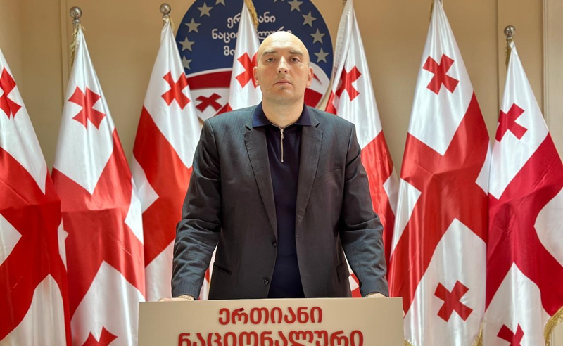 “რიყის თეატრის ნგრევას საფუძვლად უდევს პირადი შურისძიება” – ირაკლი ფავლენიშვილი