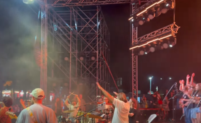 Tbilisi Open Air-ის სცენიდან პროევროპულ აქციებზე დაკავებული პატიმრების მხარდასაჭერი მოწოდებები გაისმა