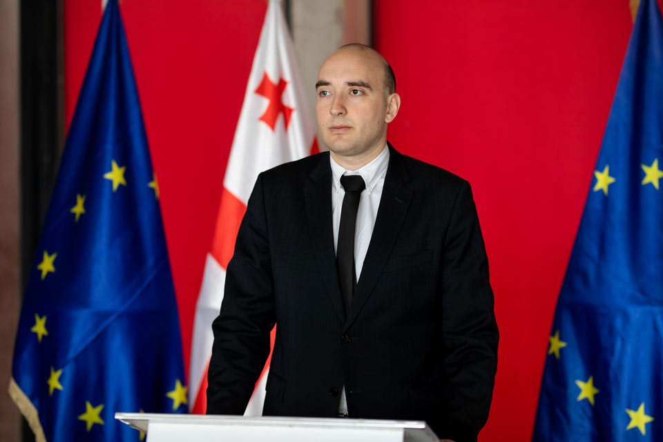 “არავითარ კავშირში არ არის ყარაბაღის პრობლემა და ტრავმული მეხსიერება აფხაზეთის საკითხთან, აბსოლუტურად განსხვავებული ამბებია” – რას ამბობს არავითარ კავშირში არ არის ყარაბაღის პრობლემა და ტრავმული მეხსიერება აფხაზეთის საკითხთან, აბსოლუტურად განსხვავებული ამბებია