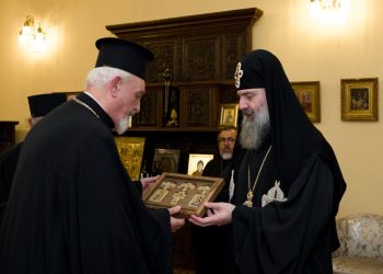 შიო მესამემ მსოფლიო საპატრიარქოს წარმომადგენელს, ქალკედონის მიტროპოლიტ ემანუელს უმასპინძლა