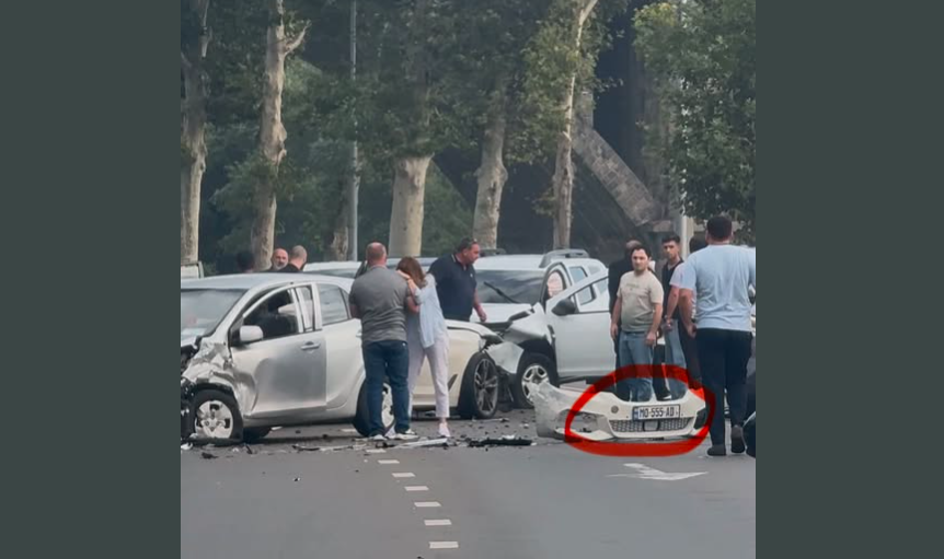“სრიალით ჩამოვიდა ესტაკადიდან, შემოვარდა საპირისპირო ზოლში და რა დღეში ჩააგდო ხალხი!” – ვრცელდება ავარიის კადრი სოციალურ ქსელში