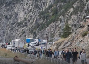 რუსეთის სამხრეთ საზღვარზე, საქართველოსთან, ნაცნობი მასობრივი გადინება მეორდება