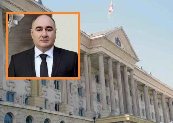 სასამართლოში სუს-ის უფროსის ყოფილი მოადგილის, ლევან ახობაძის წინასასამართლო სხდომა მიმდინარეობს