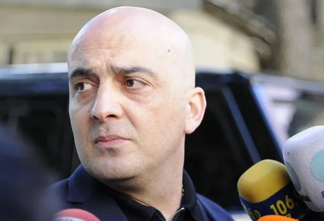 თბილისის საქალაქო სასამართლოში ოთარ რომანოვ ფარცხალაძის წინასასამართლო პროცესი მიმდინარეობს