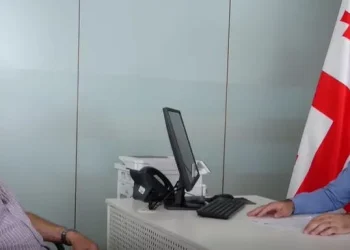 არასრულწლოვანის მიმართ სქესობრივი კავშირის იძულება – დაკავებულია ბრალდებულის ადვოკატი, რომელმაც დაზარალებულის მოსყიდვა სცადა