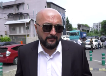 შსს-ს ყოფილი მაღალჩინოსანი სასამართლოში მივიდა – მერაბ მალანია შვილის პროცესს დაესწრება