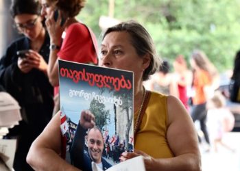 “გიორგი ჩიკვაიძე არ გაჩუმებულა, მე მისი თანამებრძოლი ვარ და ვართ ჩართული დიდებულ ბრძოლაში” – ეკა წერეთელი სააკაშვილს პასუხობს