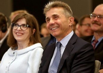 “თანაინვესტირების ფონდის კუთვნილი ბიზნესები ივანიშვილმა საქართველოში საკუთარი მეუღლის, ეკა ხვედელიძის სახელზე გადმოარეგისტრირა…” – რას ამბობს ირაკლი აბესაძე