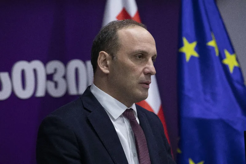 “ღარიბაშვილის მთავარი ტრაგედია არის ის, რომ მასზე, როგორც კორუმპირებულზე, საუბრობს კალაძე, ყველაზე კორუმპირებული…” – რა განცხადებას ავრცელებს ლევან გოგიჩაიშვილი