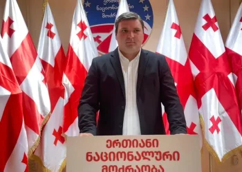 “რეჟიმის პრემიერ-მინისტრის განცხადება ე.წ. ჰუმანიტარულ დახმარებაზე, თვალის ახვევა, სიცრუე და ეროვნული ინტერესების პირდაპირი ღალატია…” – რას ამბობს ბესო შენგელია