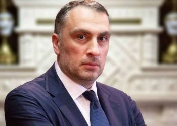 “ვინც სცენიდან ასე ლამაზად მიდის, ბოლომდე მშვიდი ვერ იქნება” – რას ამბობს ყიფიანი ვანო ზარდიაშვილზე